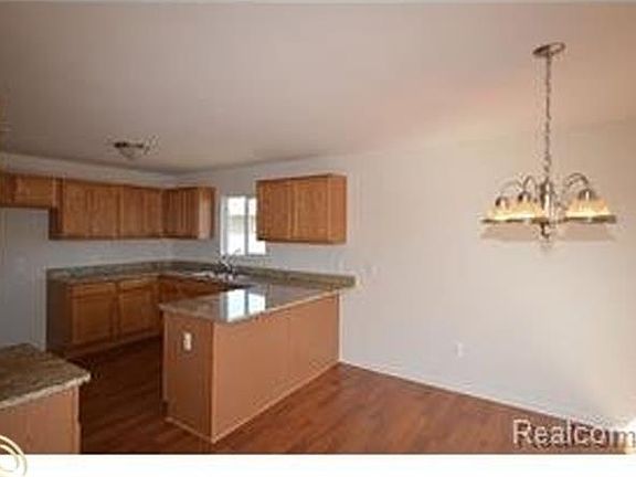4th image of 29355 Woodpark Cir #56