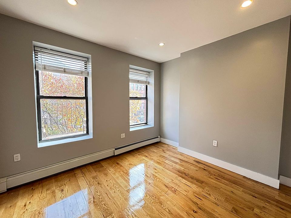 1st image of 3043 Villa Ave APT 55