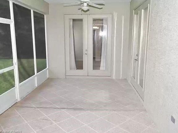 4th image of 4615 Seawood Ave