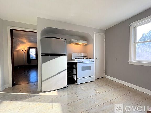 4th image of 6209 N Willow Glen Ln