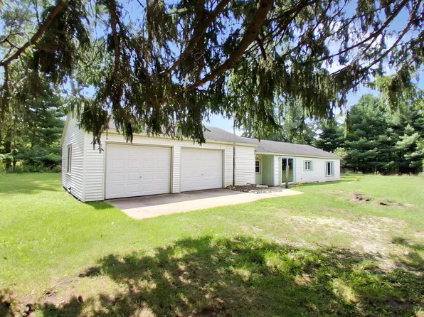 12461 Farr Rd, Ravenna, MI 49451
