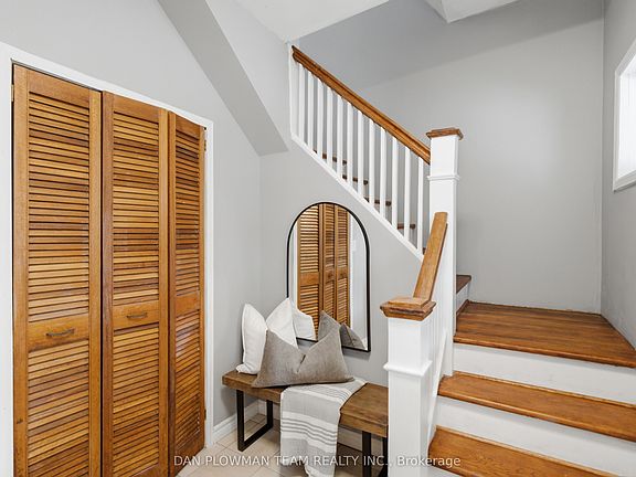 3rd image of 265 Haig St