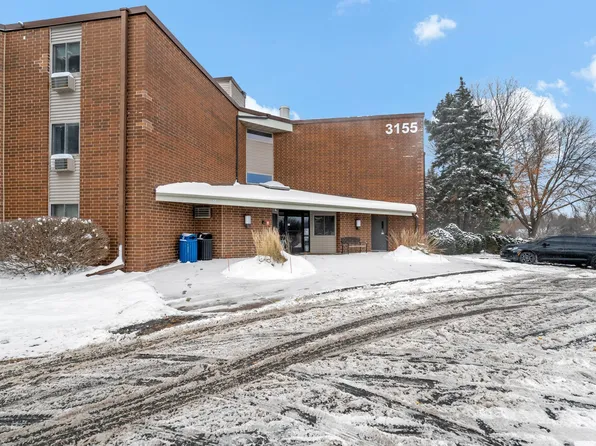 3155 Coachman Rd APT 310, Eagan, MN 55121