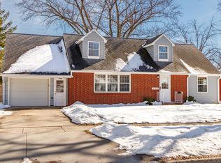 220 S Maple Ave, Ames, IA 50010
