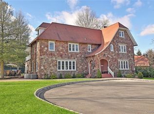 245 E Townline Rd, West Nyack, NY 10994