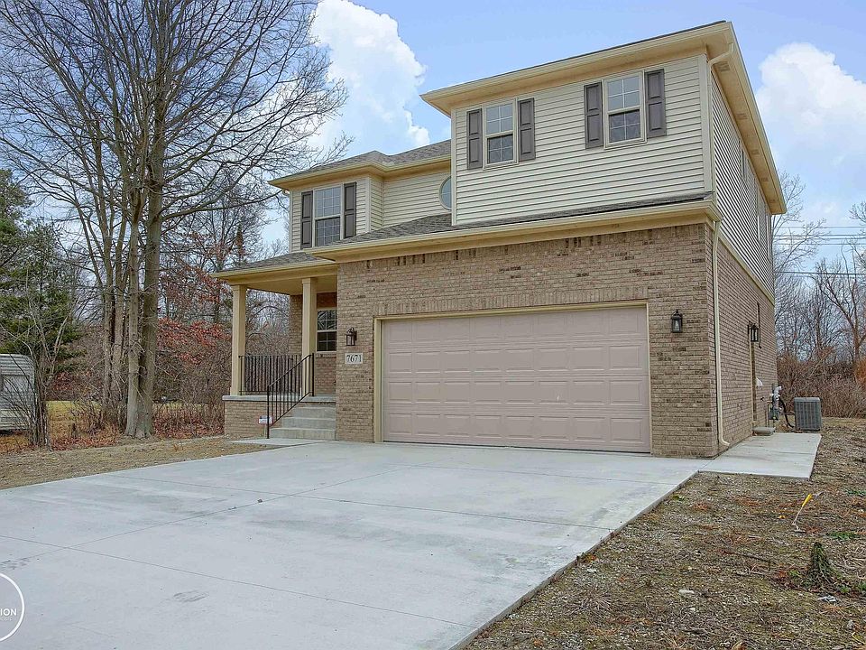 1st image of 7671 Lakeview Dr