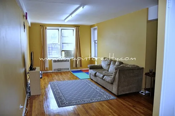 Sold by Anna Pinto Realty | media 22