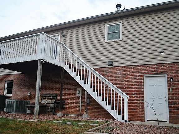 3rd image of 2501 Village Pl