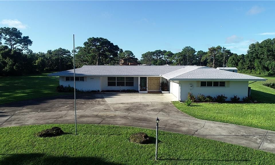 1st image of 2518 49th St