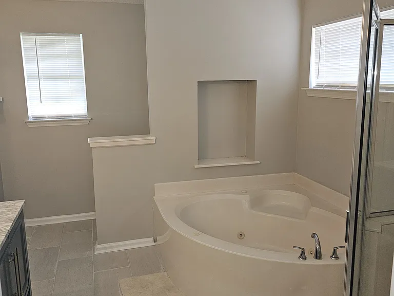 7111 Creekside Dr — Photo 13