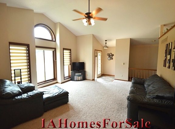 Living Room with high vaulted ceiling