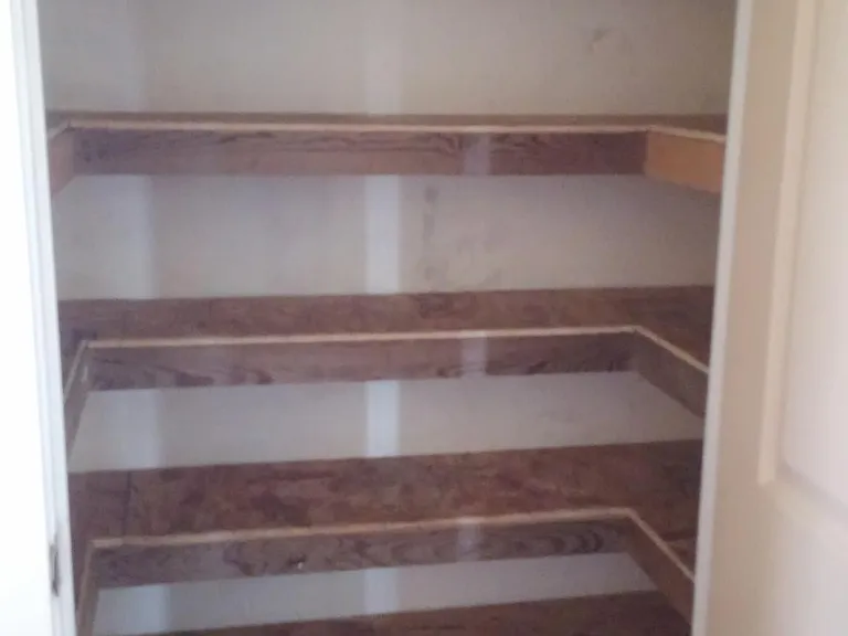 Kitchen pantry