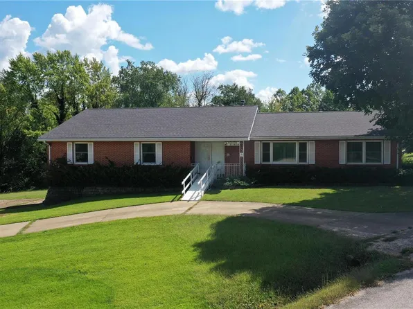 2 S Elmer St, Salem, MO 65560