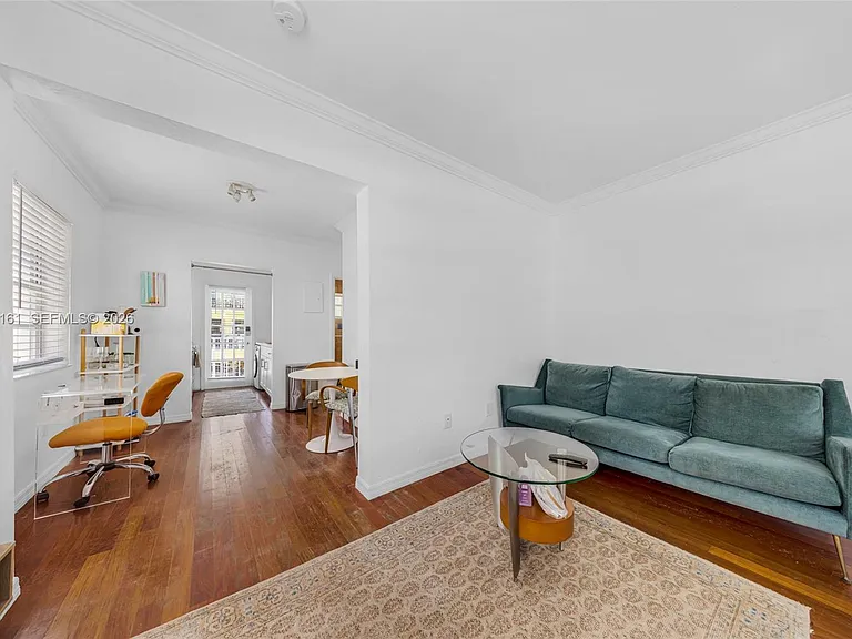 901 Meridian Ave #207 — Photo 5
