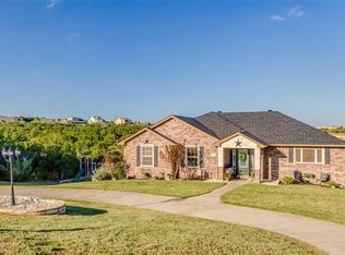 1710 Texas Dr, Glen Rose, TX 76043