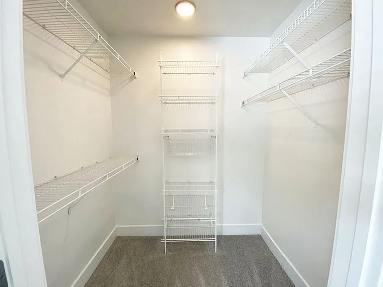 Green Ridge Apartments — Photo 64
