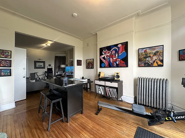 1513 N California Ave — Photo 7