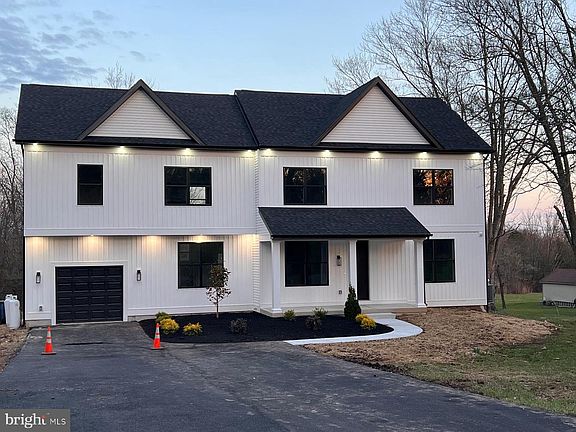 2nd image of 106 Maron Rd