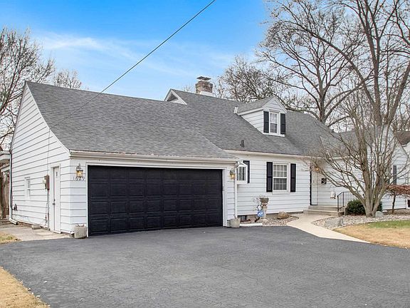 2nd image of 1629 Rainbow Bend Blvd