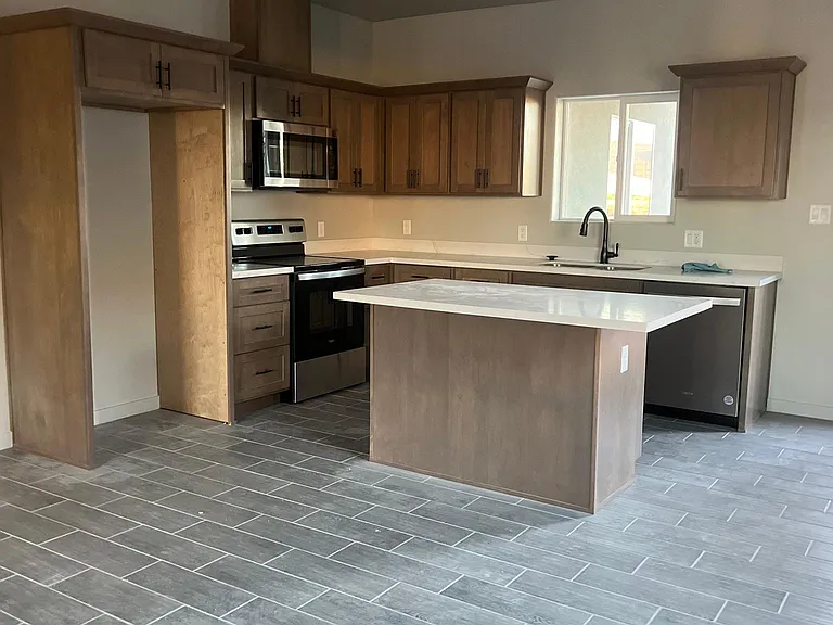 12584 E 34th Pl — Photo 3