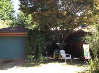 1526 NE 100th St, Seattle, WA 98125