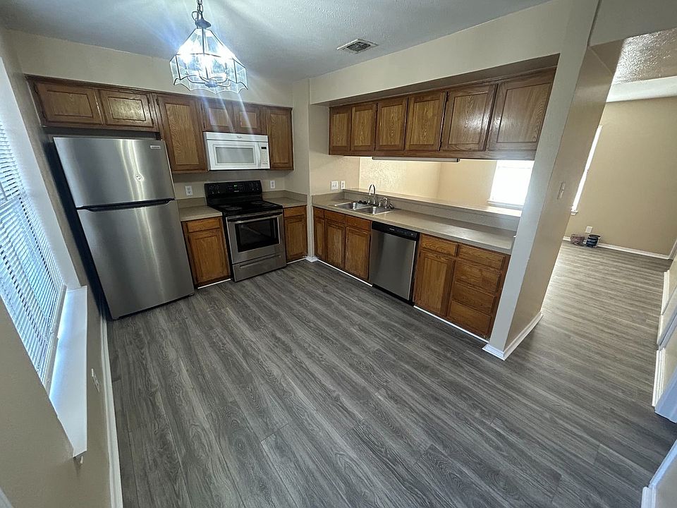 1st image of 1100 Vine St #5