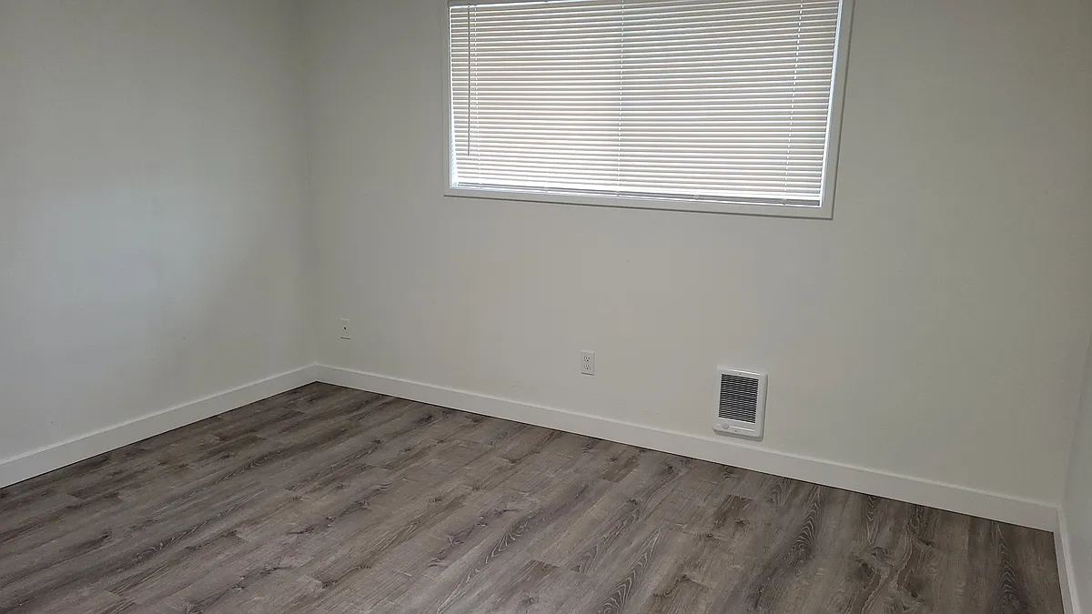Building Photo - 21800 SE Alder Dr #4
