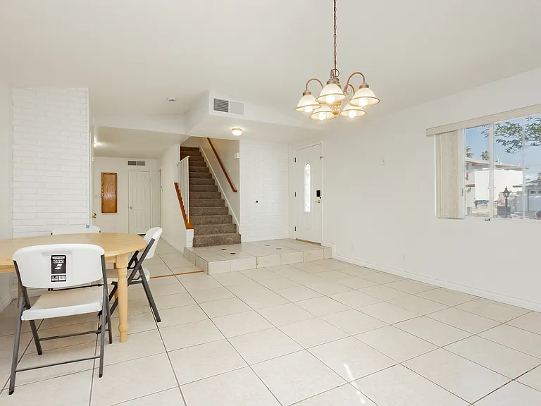 3969 Manford Cir — Photo 56