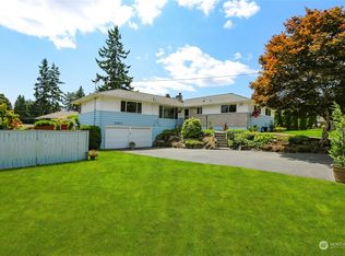 10617 NE 195th St, Bothell, WA 98011