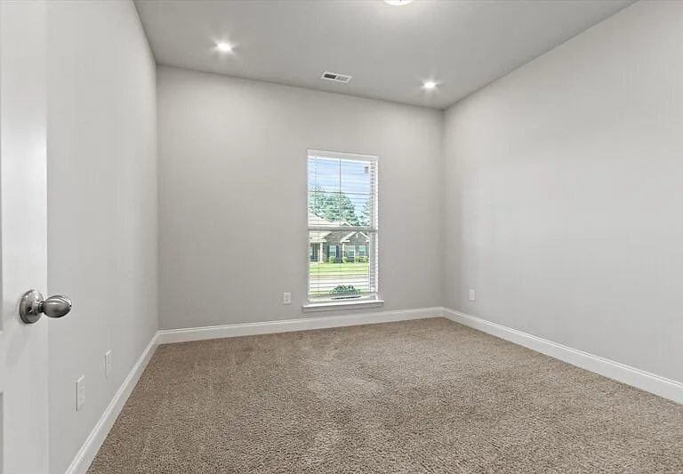 220 Dinner Tree Sq — Photo 19