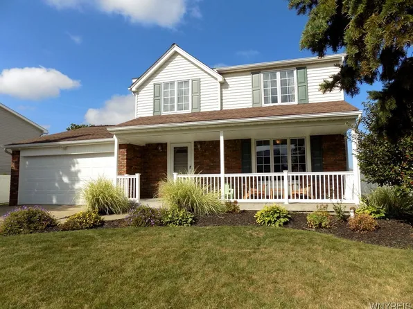 4614 Roundtree Rd, Hamburg, NY 14075