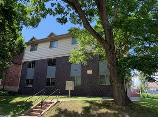 409 S Johnson St, Iowa City, IA 52240