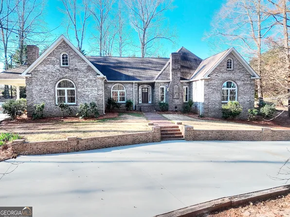 66 Highland Dr, Jefferson, GA 30549
