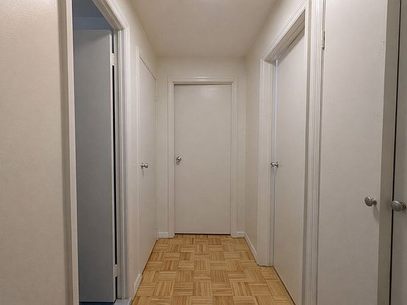 5th image of 605 E 5th St #1