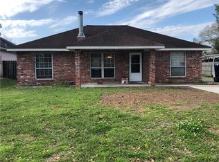 815 Early St, Paradis, LA 70080