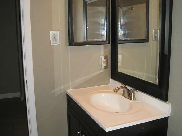 2500 Burleson Rd #402 — Photo 12