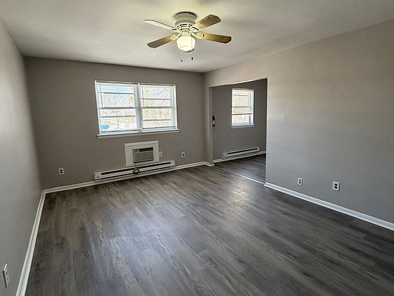 2nd image of 105 Lincoln St #8