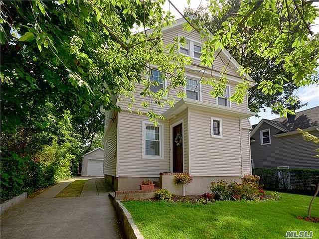 1st image of 17 Herbert Ave