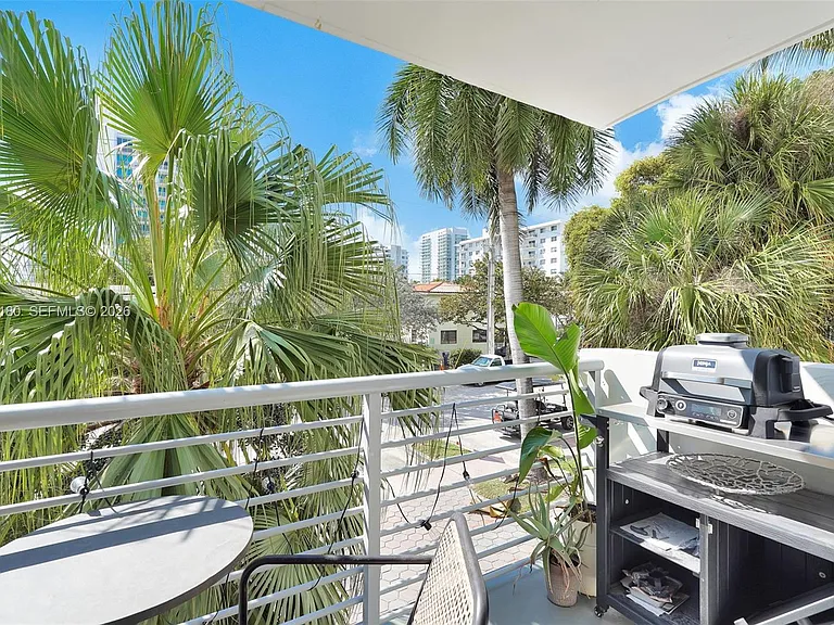 1605 Bay Rd #201 — Photo 28