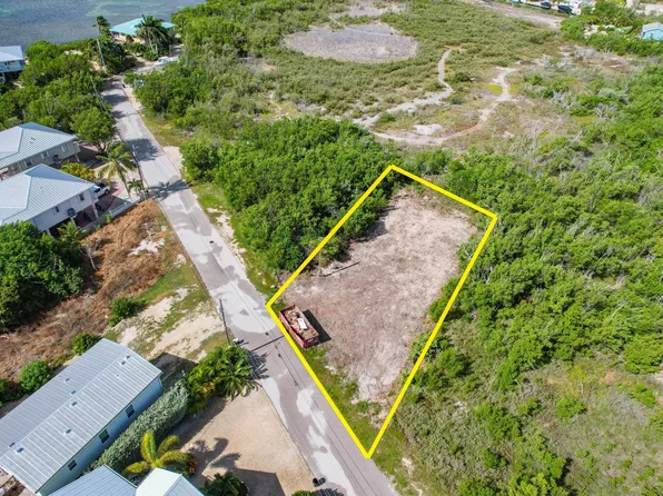 1128 Basque Ln, Cudjoe Key, FL 33042