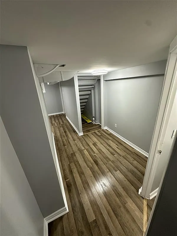 11 Campbell Ave — Photo 3