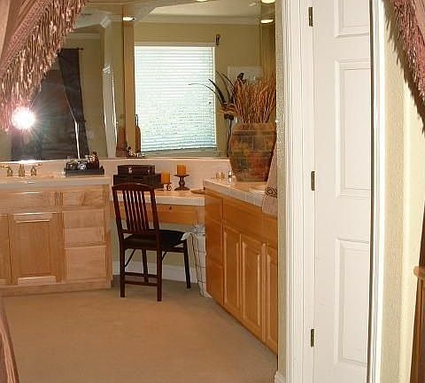 5th image of 5154 Persimmon Dr