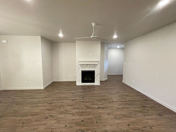3rd image of 10908 Aberdeen Ave
