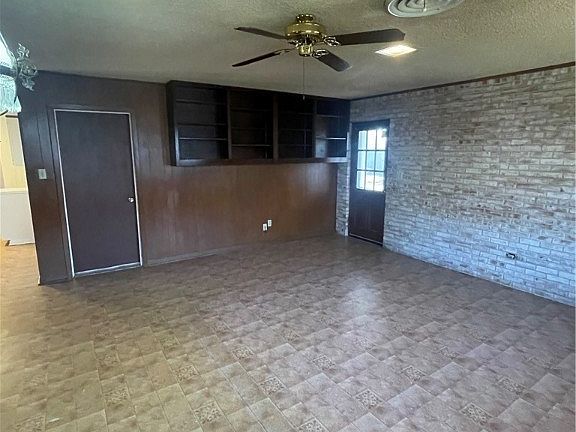 5th image of 107 Canterbury Ln