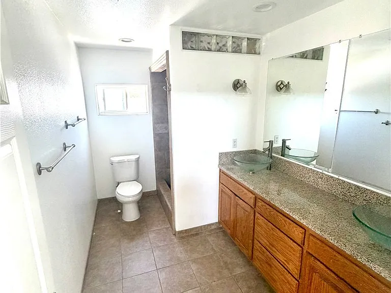 12286 Maxon Ln — Photo 22