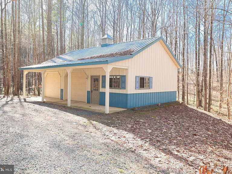 23891 Deep Hollow Ln — Photo 41