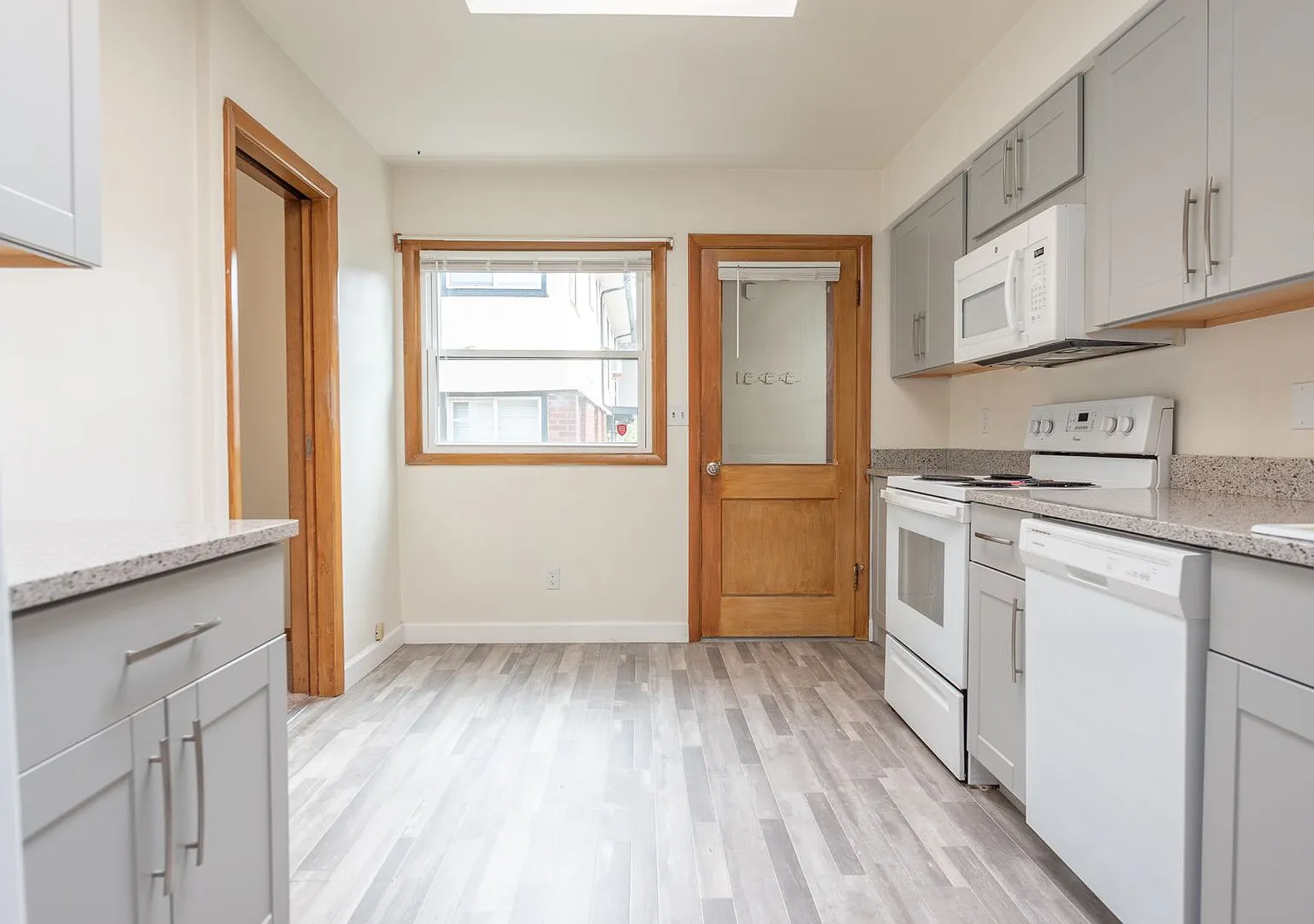 7222-7224 NE Tillamook — Photo 4