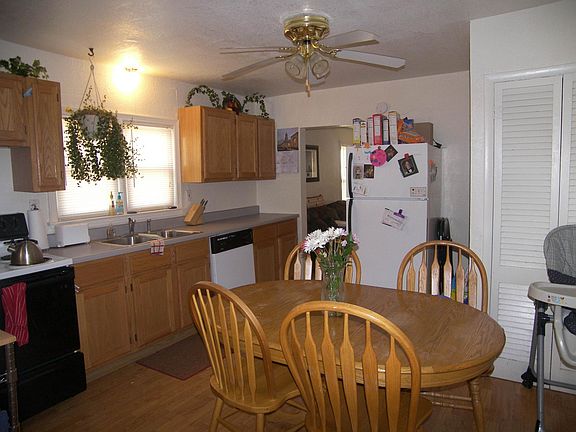 5th image of 709 W Link St