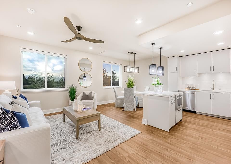 1st image of 1048 Monroe St #302