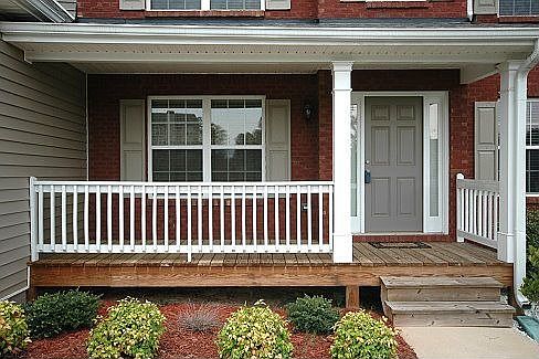 2nd image of 1541 Riverbrooke Way NE